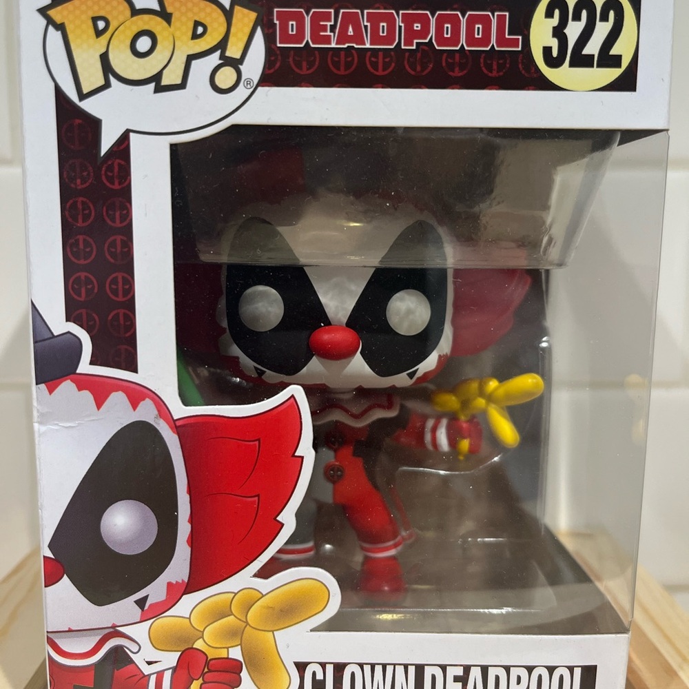 Funko Pop Clown Deadpool Vinyl Figure